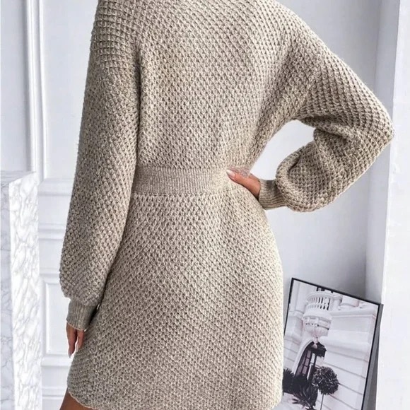 Elegant Textured Knit Dress - Picture 2 of 2